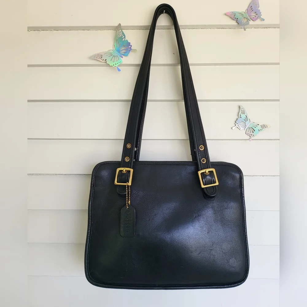 Coach Black Leather Shoulder Bag with Gold Hardware - Picture 1 of 9